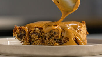 Bolo de Maçã Toffee