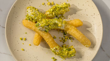 Farturas com Chocolate Branco e Pistácios