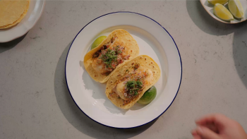 Tacos de Peixe com Creme de Chipotle