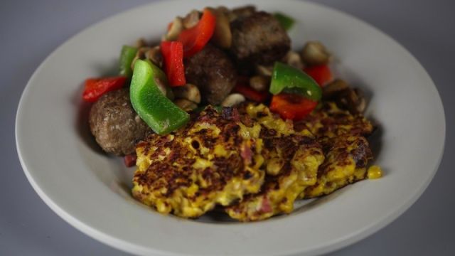 Almôndegas Mexicanas com Panquecas de Milho