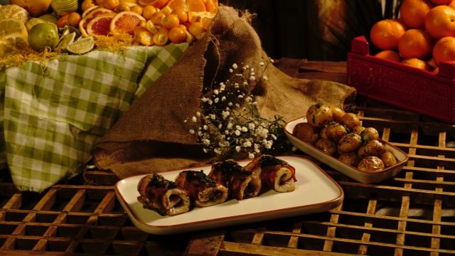 Rolinhos de Peixe Espada com Molho de Limão e Batatas