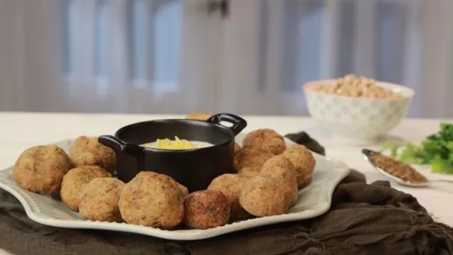 Falafel com Molho de Iogurte e Hortelã