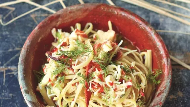 Crab linguine