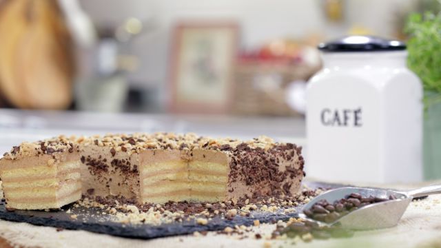 Bolo de Café em Camadas