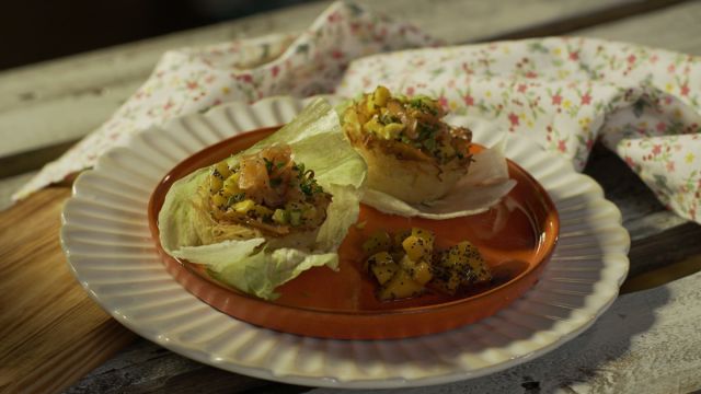 Ninhos com Salmão Fumado e Manga