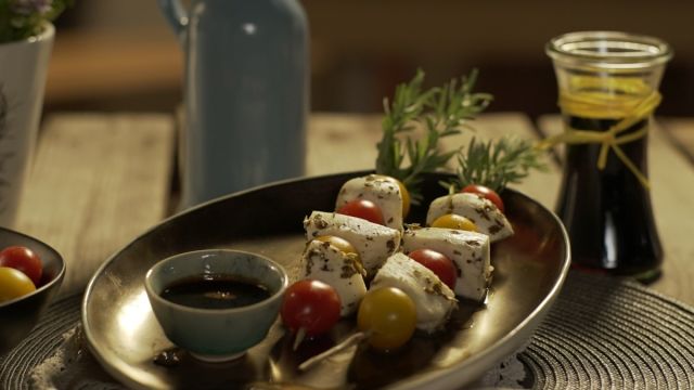 Mini espetadas em pauzinhos de alecrim