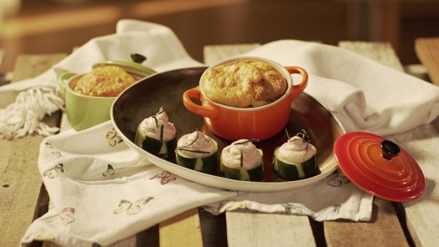 Soufflé de Batata com Canapé de Pepino e Fiambre
