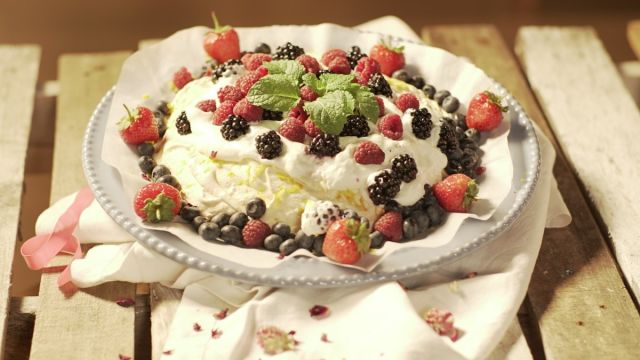 Pavlova de Frutos Vermelhos