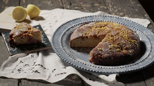 Bolo de Parmesão e Morangos