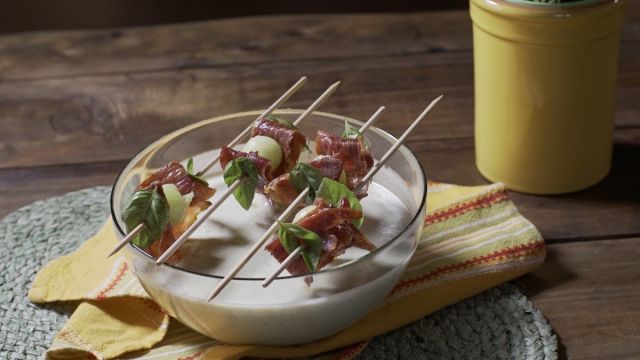 Sopa Fria de Meloa com Presunto Crocante