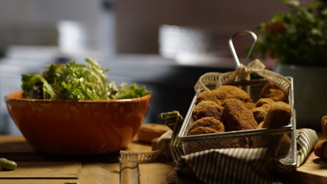 Nuggets de Favas com Entrecosto