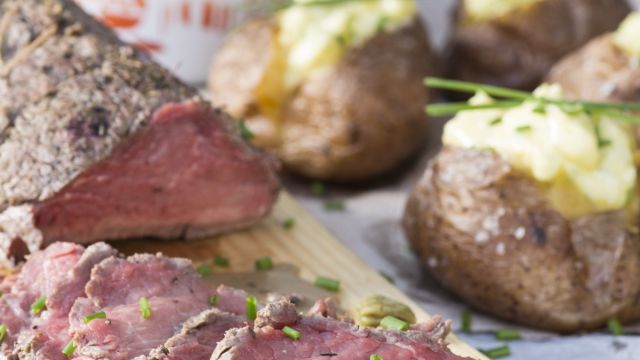 Rosbife com Batata Assada