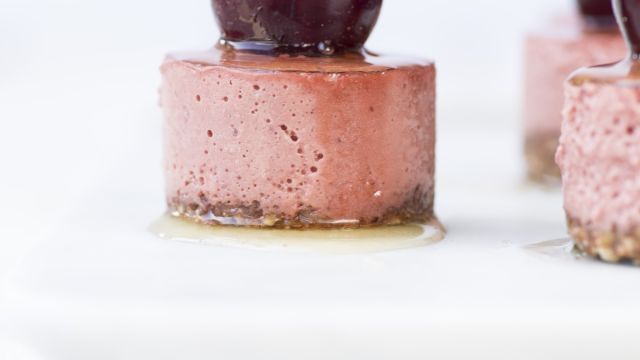 Tarteletes Geladas de Frutos Secos e Cerejas