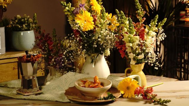 Camarões na Cafeteira com Bisque de Sapateira