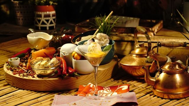 Gelado de Coco, Crumble de Amendoim e Manga Fresca