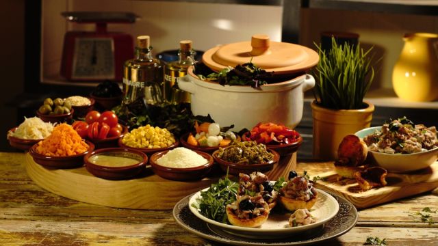 Salada de Coelho com Tostas de Paprika