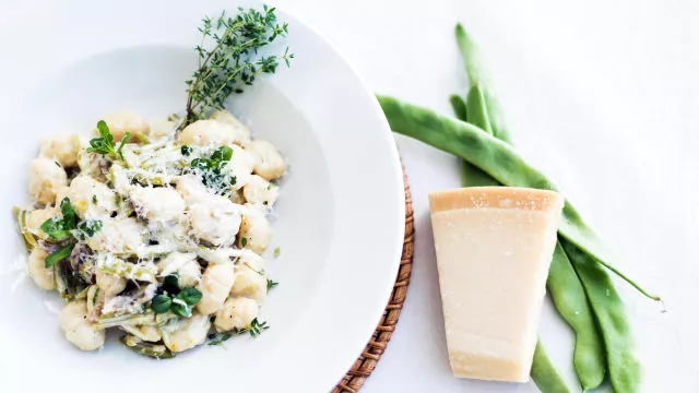 Gnocchi com Feijão Verde e Presunto