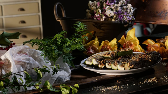 Curgete Recheada com Queijo e Tomate