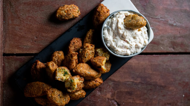 Pastéis de Sardinha e Jalapeños com Aioli