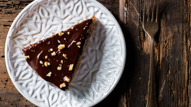 Bolo de Cerveja com Cobertura de Chocolate Negro