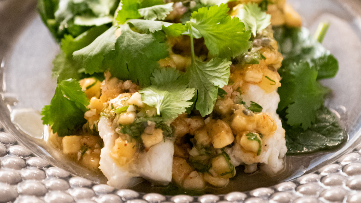 Peixe espada com Banana e Maracujá | Madeira