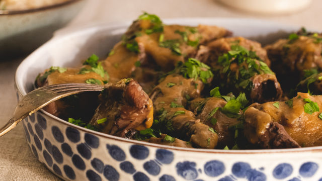 Coelho Estufado com Arroz de Cerveja