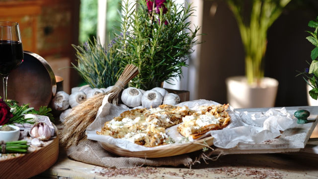 Pizza de Frango e Queijos