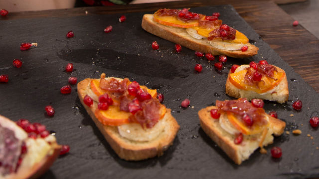 Bruschetta de Chèvre, Dióspiro e Presunto