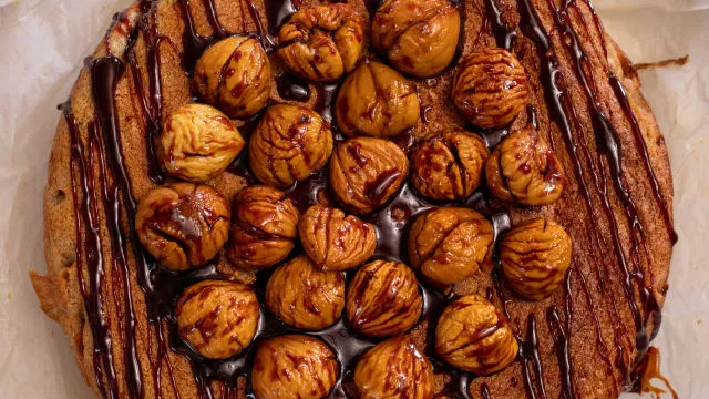 Bolo de Castanha com Calda