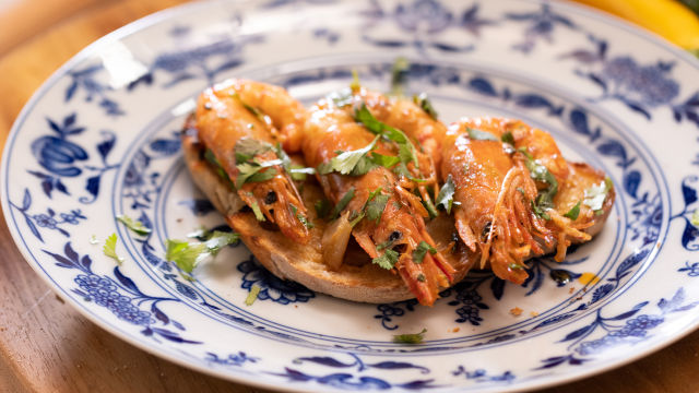 Bruschetta de Gambas e Gengibre