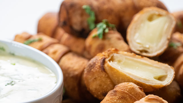 Tequeños com Queijo