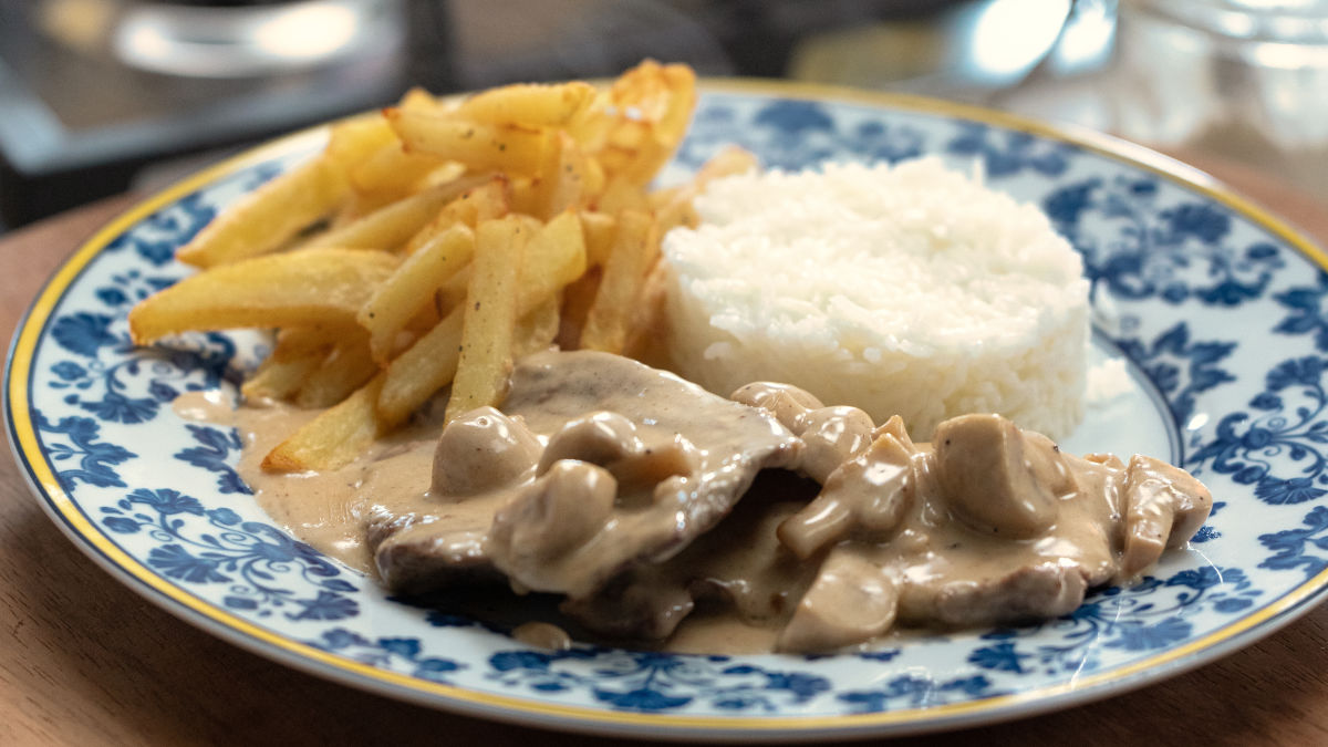 Bifinhos Com Cogumelos