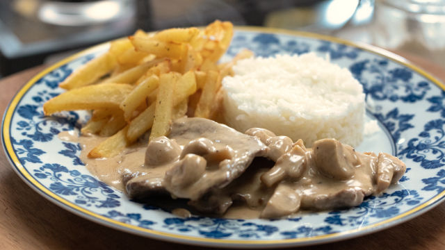 Bifinhos Com Cogumelos