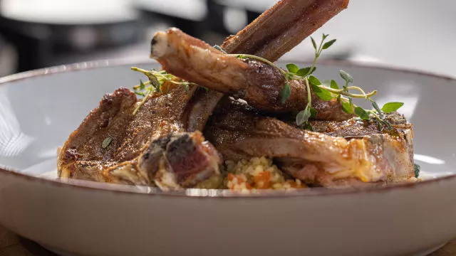 Costeletas de Borrego com Bulgur