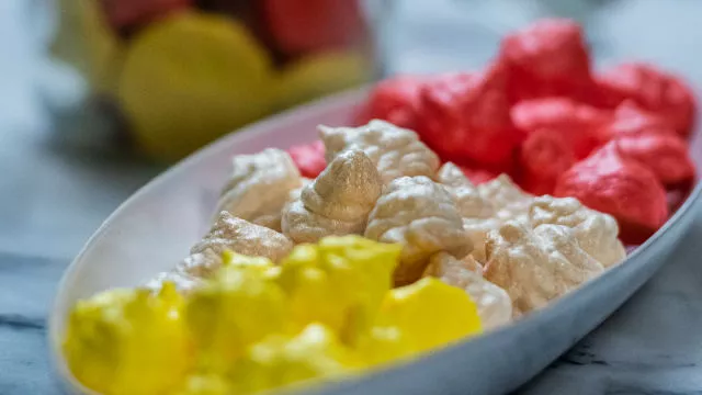 Suspiros de Limão, Morango e Baunilha