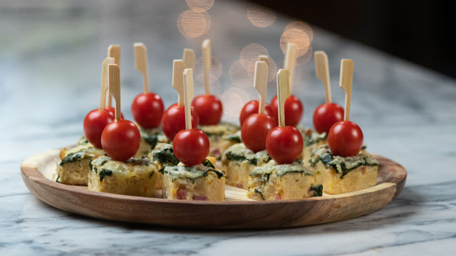 Pudim de Pão, Bacon e Espinafres