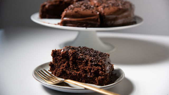 Bolo de Chocolate com Cobertura de Brigadeiro