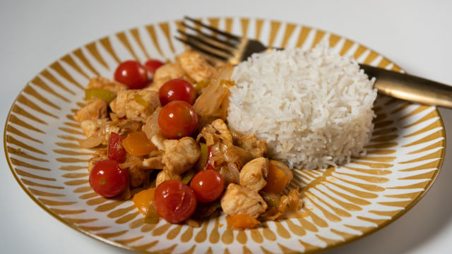 Wok de Frango e Vegetais com Arroz