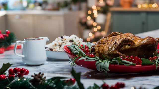 Pato Assado com Molho de Mel, Laranja e Moscatel
