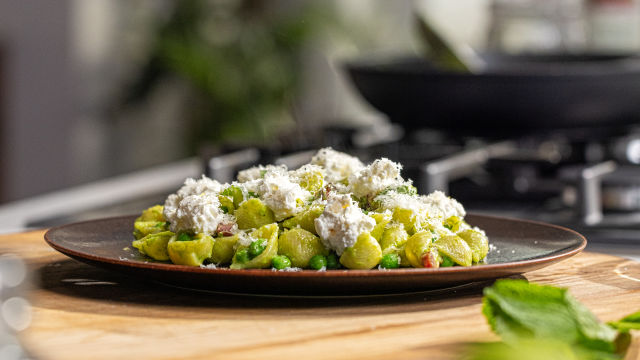 Massa com Ervilhas, Bacon e Requeijão