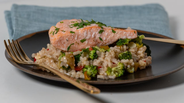 Arroz de Forno com Salmão, Limão e Coentros