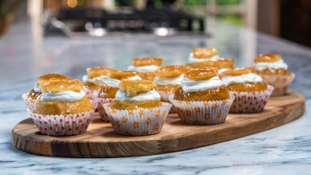 Babás com Calda de Limão e Gin