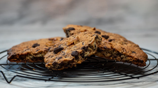 Cookie de Chocolate e Nozes Gigante