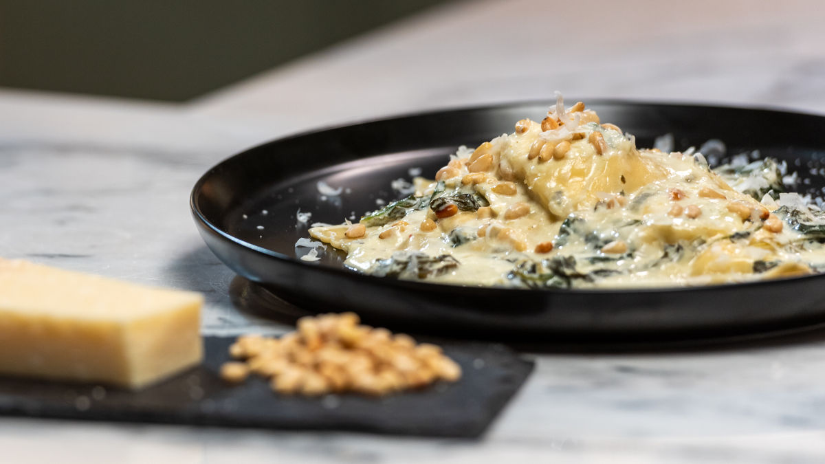 Raviolis de Queijo e Limão com Espinafres