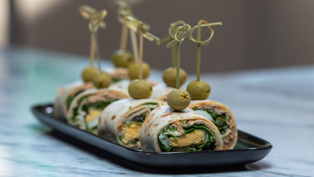 Rodelas de Tortilha com Atum e Ovo
