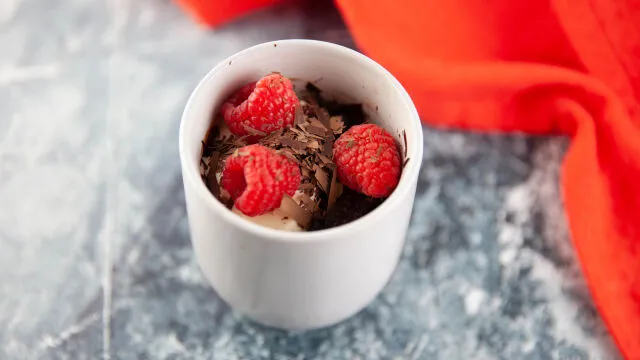 Bolo de Chávena de Chocolate Pronto Num Minuto