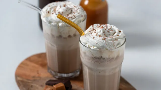 Cappuccino Gelado de Caramelo com Chocolate