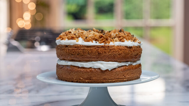 Bolo de Cenoura com Queijo Creme Vegan