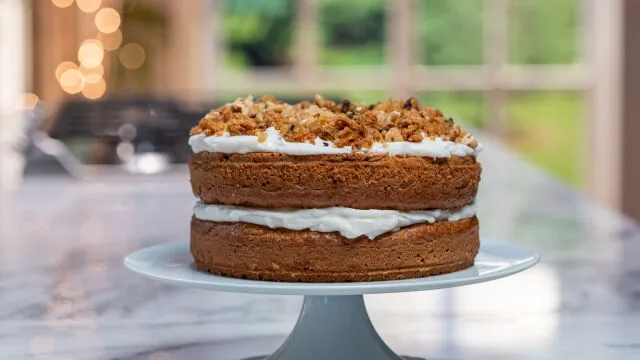 Bolo de Cenoura com Queijo Creme Vegan