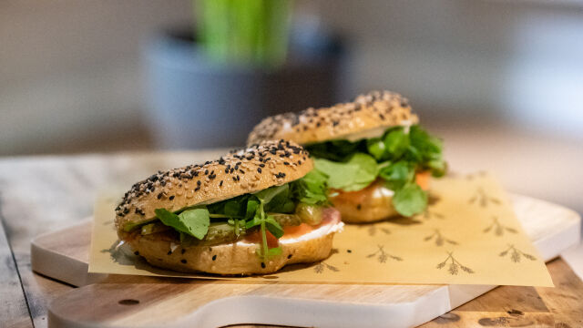 Bagel de Aveia com Salmão Fumado